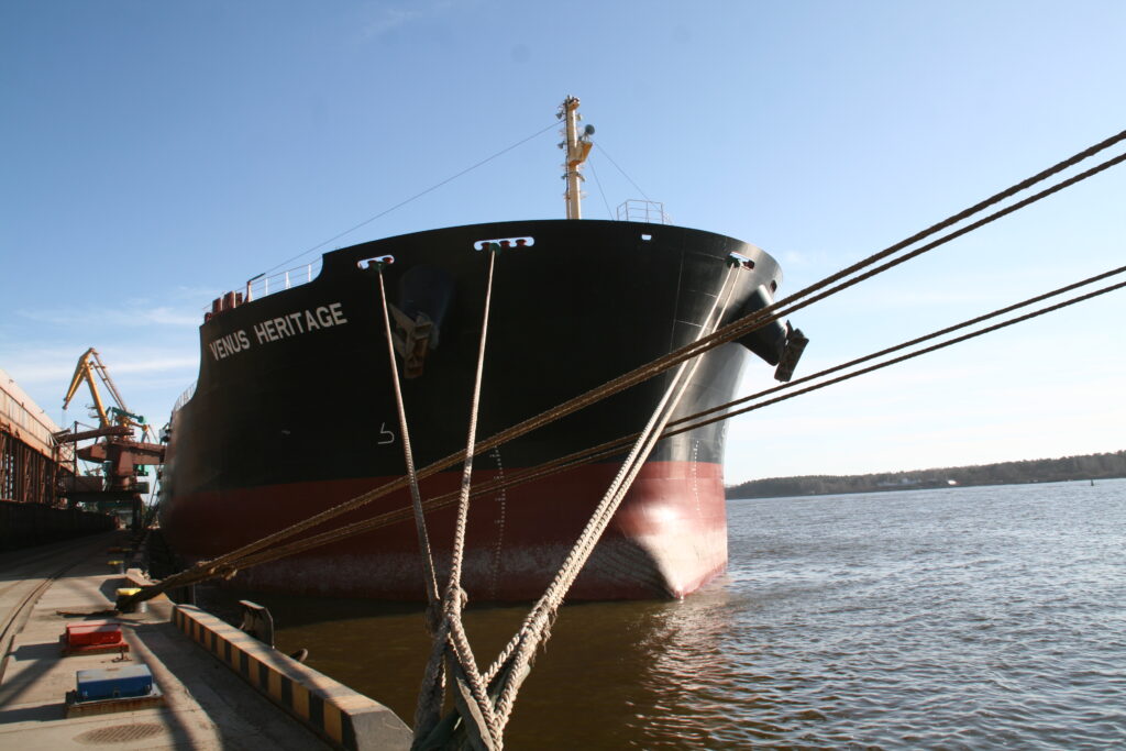 20120313 Panamax 43